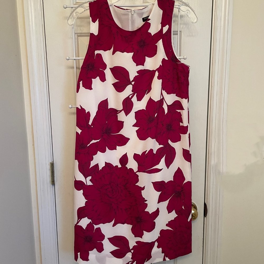 Banana Republic Factory - Floral Shift Dress - Magenta - Size 4 - NWT